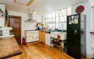 Restoran 5 2 bed Artistic/designer Flat Near Broadway Market