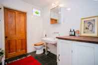 Toilet Kamar 2 bed Artistic/designer Flat Near Broadway Market