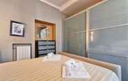 Kamar Tidur 4 Torino San Salvario Stylish Apartment