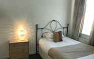 Kamar Tidur 6 Clifton House Hotel