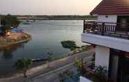 Atraksi di Area Sekitar 7 Threeway Riverside Villa