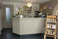 Bar, Cafe and Lounge Chez Nous