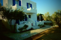 Exterior Litus Studios Syros