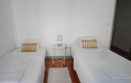 Bedroom 6 Stunning Apartment With Yard in Alfama