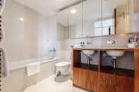In-room Bathroom Stunning 2 bed Penthouse apartment