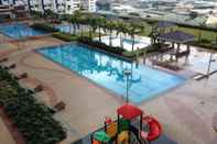 Swimming Pool Cool Place Light Residences