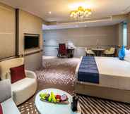Bedroom 4 VIP Hotel