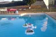 Kolam Renang Amico Country House