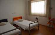 Bedroom 2 HI Tavira Pousada Juventude - Hostel