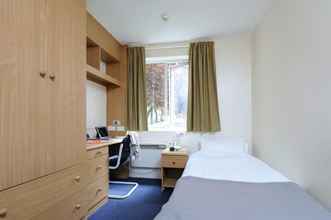 Bedroom 4 Platt Hall - Campus Accommodation