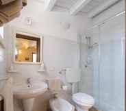 In-room Bathroom 7 Casale del Coccio