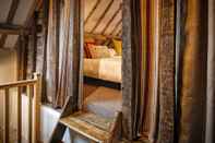 Bedroom The Cheese House at Gileston Manor