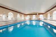 Swimming Pool Surrey Townhomes by Capital Vacations