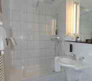 Toilet Kamar 7 Hotel Belair