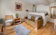 Common Space 6 The Shop Cotswold Apartment Sleeps 2
