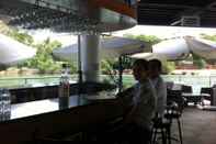 Bar, Kafe dan Lounge Papa Kit's Marina and Fishing Lagoon