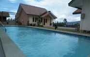 Swimming Pool 3 Villa Mandalawangi