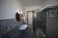 Toilet Kamar Relais Del Borgo