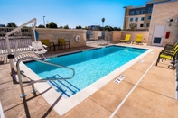 Swimming Pool SpringHill Suites by Marriott Newark Fremont