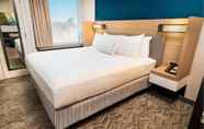 Bedroom 3 SpringHill Suites by Marriott Newark Fremont