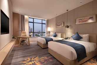 Bedroom 4 Howard Johnson by Wyndham Jimei Lake Plaza Xiamen