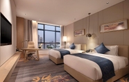 Bedroom 2 Howard Johnson by Wyndham Jimei Lake Plaza Xiamen