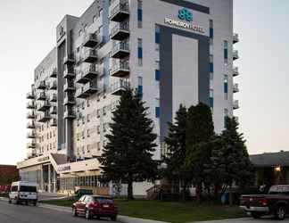 Bên ngoài 2 Pomeroy Hotel Fort McMurray