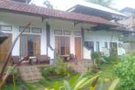 Exterior Aris Homestay and Warung Made