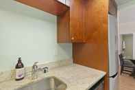 In-room Bathroom 2 Bedroom Deluxe Apt on Collins Ave