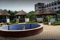 Swimming Pool Hotel Bandhan