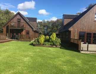 Exterior 2 La Fortuna Lodges