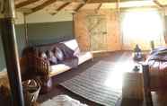 Phòng ngủ 4 Grey Willow Yurts