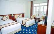 Bedroom 3 Ngan Ha Hotel