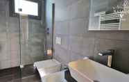 Toilet Kamar 2 Ninfea Wellness & Spa Residence