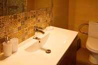 In-room Bathroom Glyfada Center - Aries Newly Modern Home