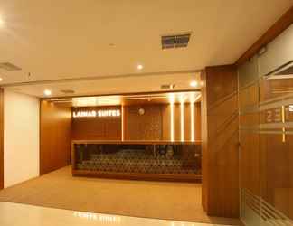 Lobby 2 Laimar Suites
