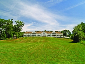 Exterior 4 Cod Cove Inn