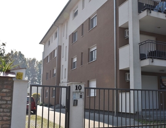 Exterior 2 Gréta Wellness Apartmanok -Köztársaság u