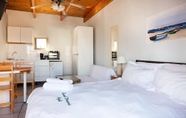 Bedroom 6 Bed and Beach Cape Town