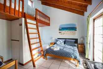 Bedroom 4 Bed and Beach Cape Town