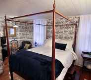 Kamar Tidur 7 The Laurentide Inn