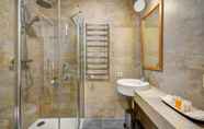 Phòng tắm bên trong 6 Hotel Chmelnice