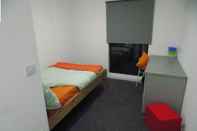 Bedroom BlueOne Serviced Apts - Kelham Island