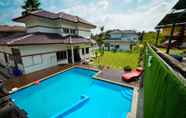 Kolam Renang 7 Villa 969