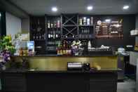 Bar, Kafe dan Lounge Happy Room Hotel