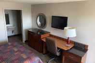 Bedroom Econo Lodge Neenah