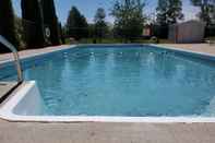 Swimming Pool Wiarton willys inn