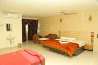 Bedroom Hotel Santoshi Novatel