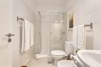 Toilet Kamar DA'Home - Boavista Beautiful Apartment