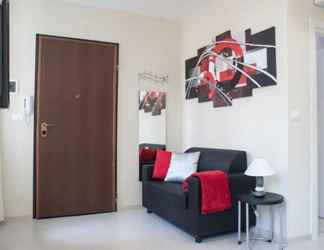 Lobby 2 Tourist House Apartment Centre Bologna